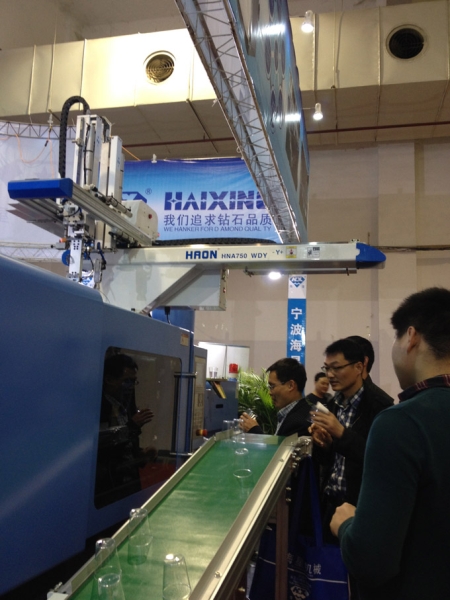 三軸伺服機械手